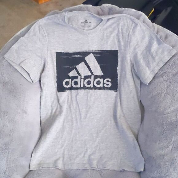 Men's Adidas amplifier tshirt gray size medium - Picture 1 of 3